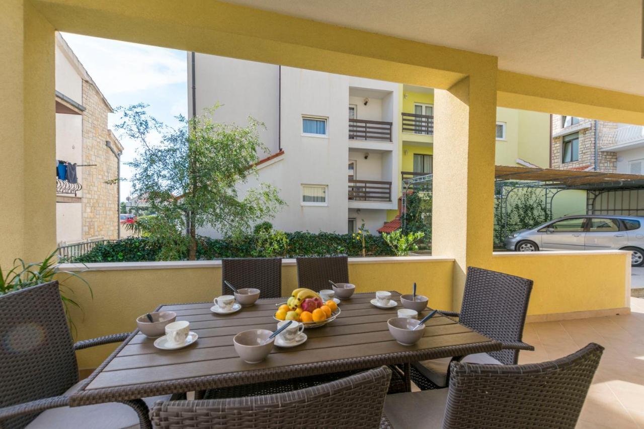 Apartment Dora Duce Exterior photo